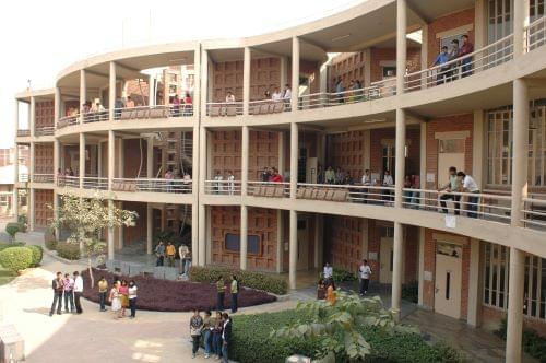 AKGEC Infrastructure photo 13